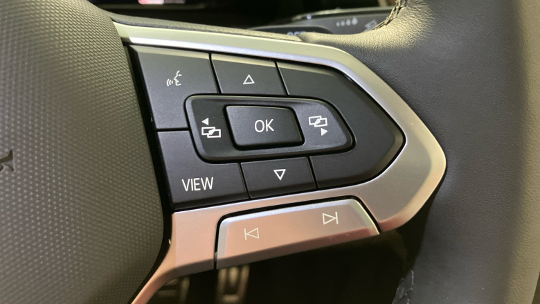 Volkswagen Multivan 2.0 TDI Style 5dr LWB DSG Diesel Estate